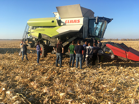 Демонстрация зерноуборочного комбайна CLAAS LEXION 7700